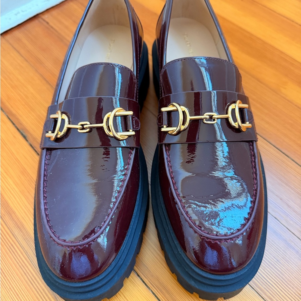 BRAND NEW Stuart Weitzman Owen Buckle Ultra Lug Loafers, Burgundy, 8.5